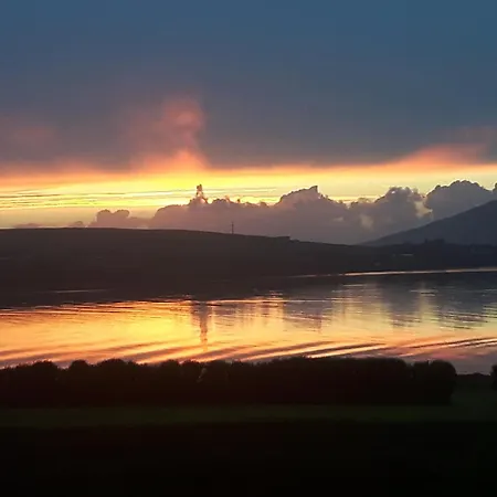 Eask View בית הארחה *