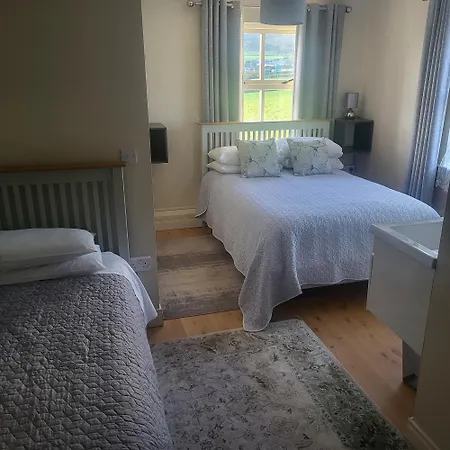 Eask View 3* Dingle